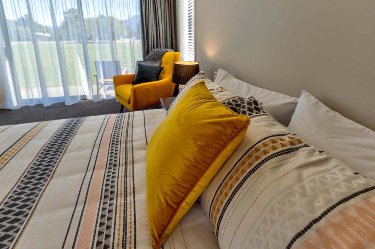 Annies On Milford Motel Te Anau Dış mekan fotoğraf