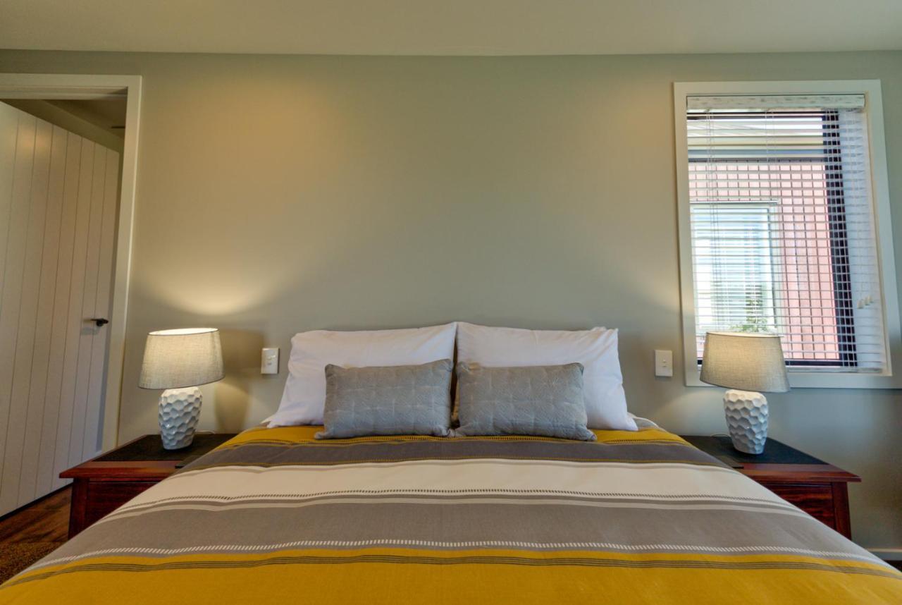 Annies On Milford Motel Te Anau Dış mekan fotoğraf