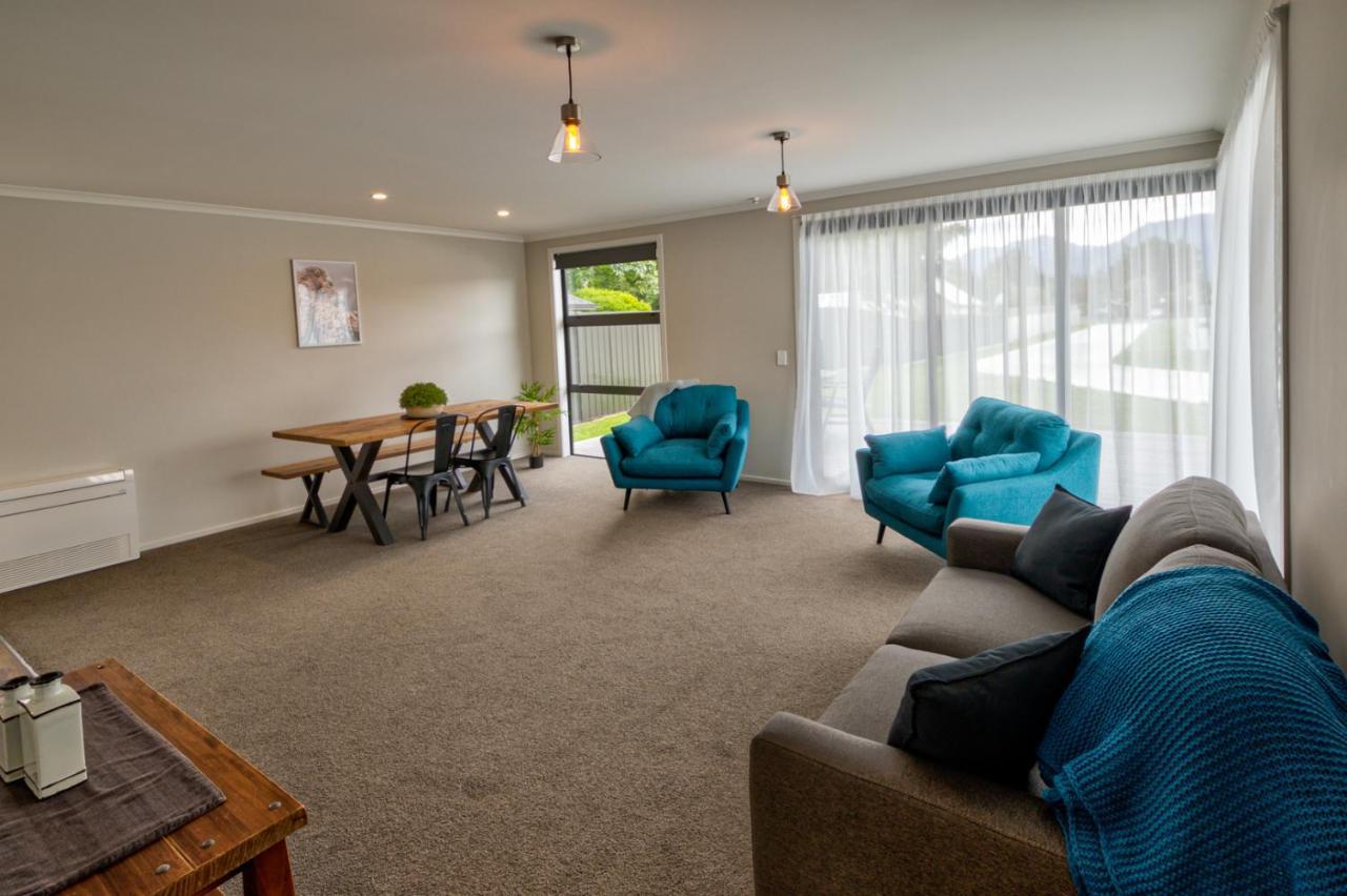 Annies On Milford Motel Te Anau Dış mekan fotoğraf