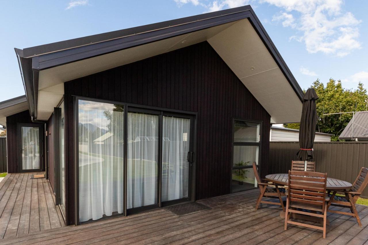 Annies On Milford Motel Te Anau Dış mekan fotoğraf